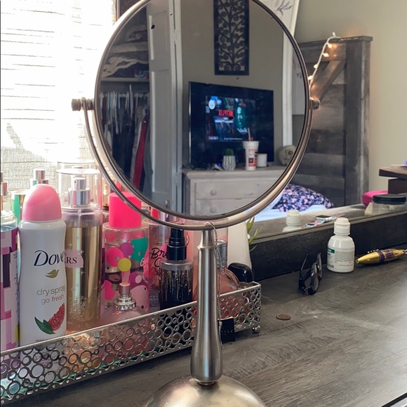 two sided make up mirror - Picture 2 of 2